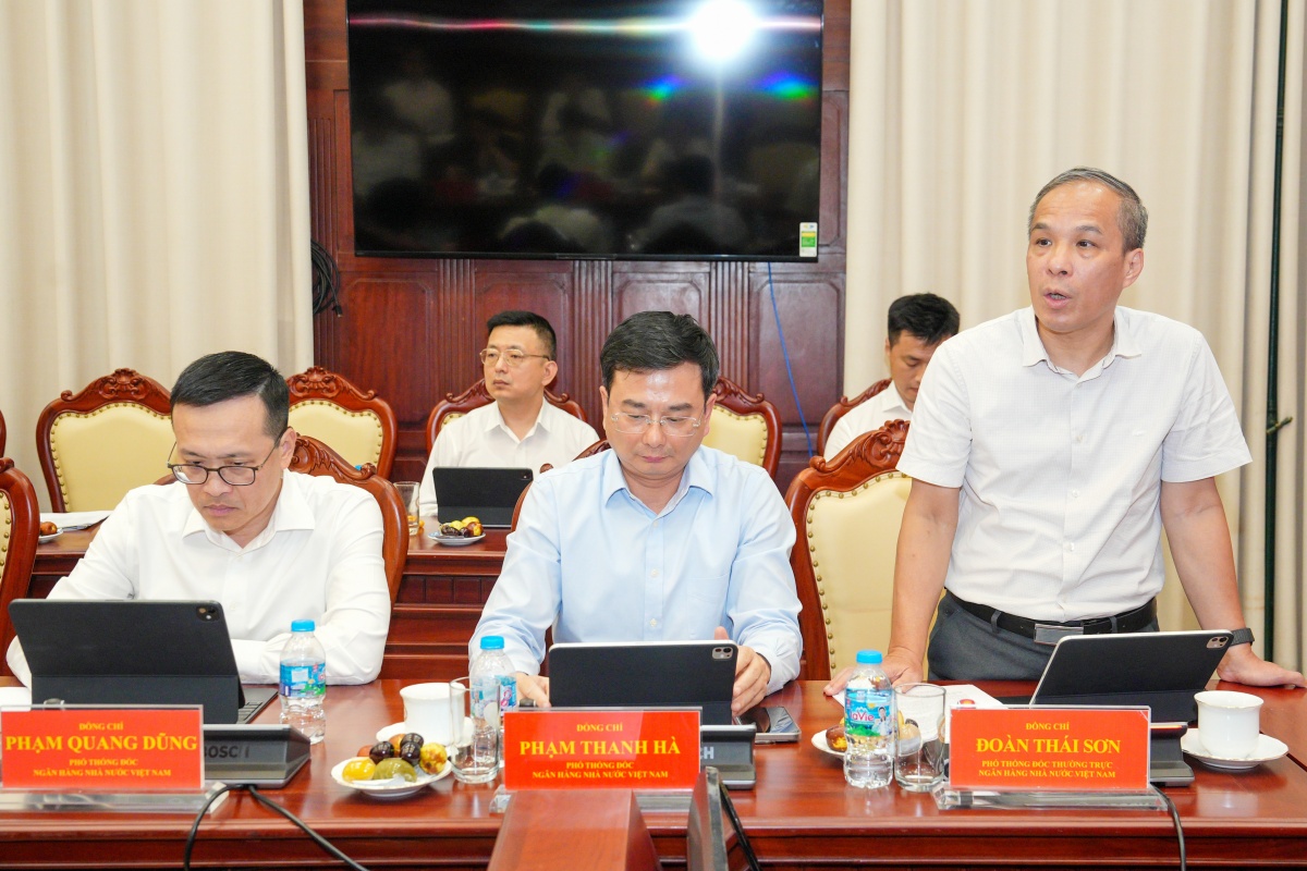 Điều hành chính sách tiền tệ: Kiên định mục tiêu tăng trưởng gắn với ổn định kinh tế vĩ mô Điều hành chính sách tiền tệ: Kiên định mục tiêu tăng trưởng gắn với ổn định kinh tế vĩ mô