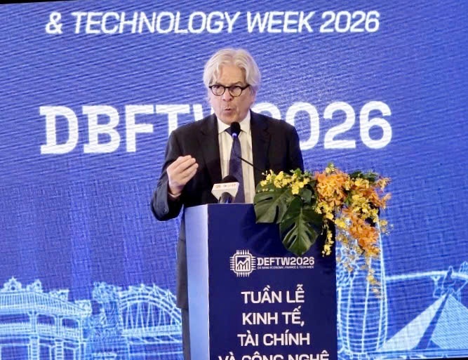 Giáo sư Paul Romer: Kiến tạo là nền tảng của tăng trưởng bền vững Giáo sư Paul Romer: Kiến tạo là nền tảng của tăng trưởng bền vững