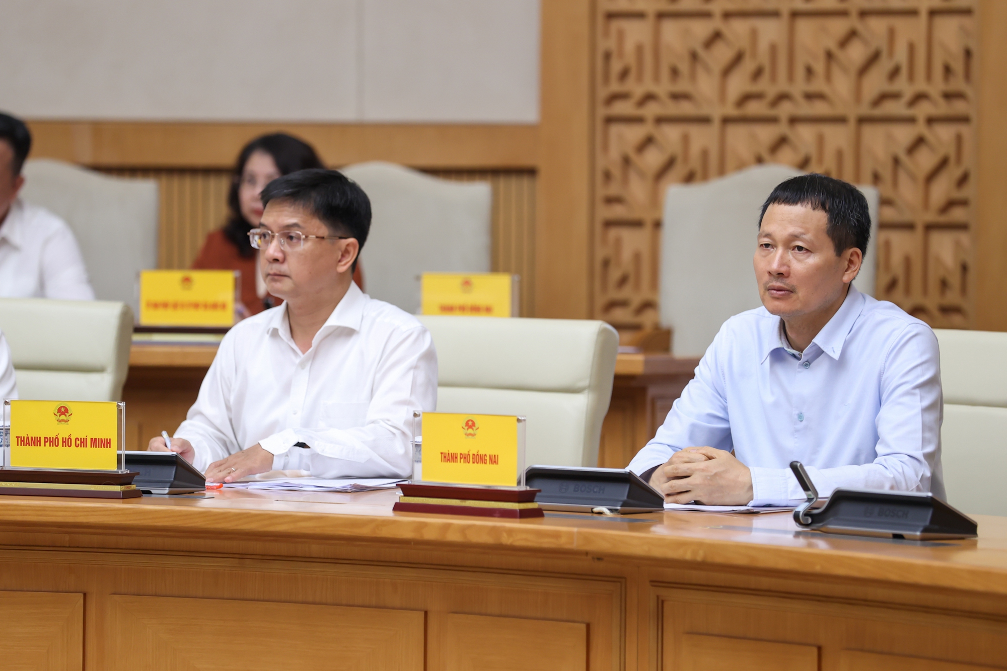 Thủ tướng: Thể chế phải tạo đột phá phát triển và thực thi phải hiệu quả, không trở thành 'điểm nghẽn của điểm nghẽn'- Ảnh 7.