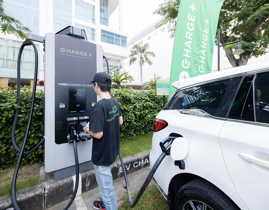 Grab chú trọng nâng cao trải nghiệm sạc cho đối tác tài xế thông qua tính năng Tiện ích xe điện 