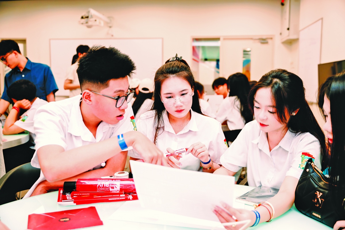 Nhân lực chất lượng cao - “hạ tầng mềm”đón FDI thế hệ mới Nhân lực chất lượng cao - “hạ tầng mềm”đón FDI thế hệ mới