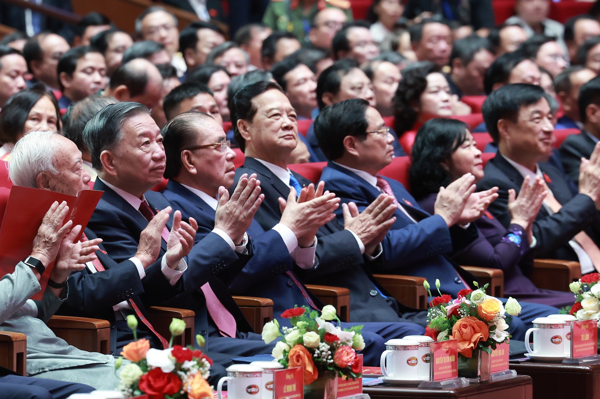 Tổng Bí thư, Chủ tịch nước: Bảo vệ an ninh theo nguyên tắc Tổng Bí thư, Chủ tịch nước: Bảo vệ an ninh theo nguyên tắc 'phát triển đến đâu, an ninh đến đó'- Ảnh 3.