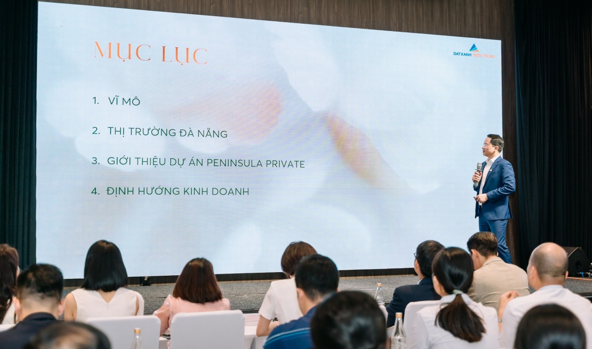 Ông Trần Xuân Thông – Tổng Giám đốc Đất Xanh Miền Trung chia sẻ tại sự kiện lễ ký kết. Ông Trần Xuân Thông – Tổng Giám đốc Đất Xanh Miền Trung chia sẻ tại sự kiện lễ ký kết.