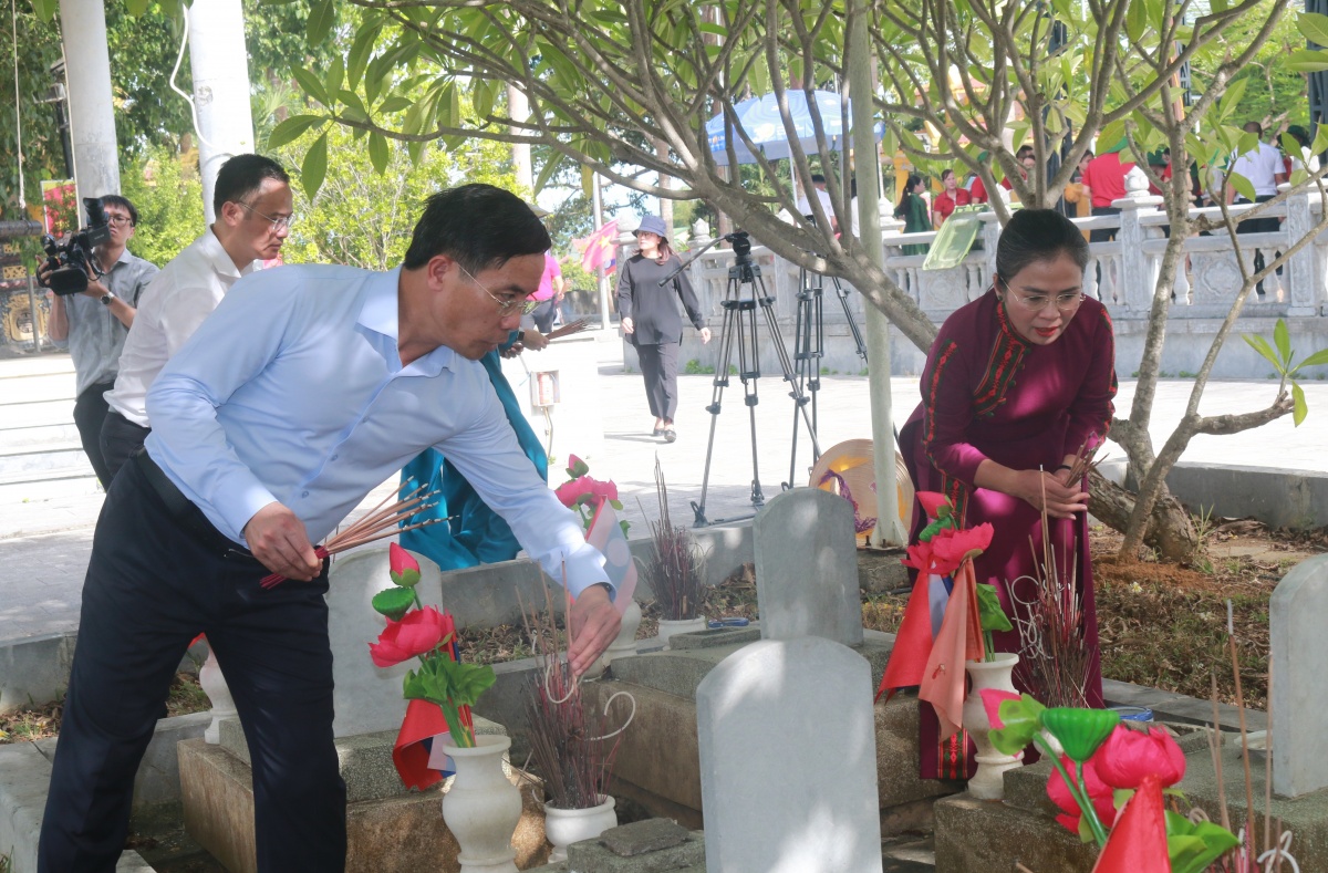 Tháng Bảy tri ân: Ngành Ngân hàng trở về những "địa chỉ đỏ"