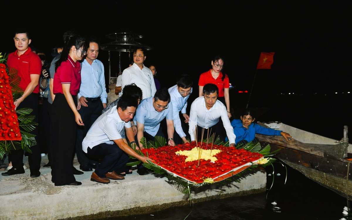 Tháng Bảy tri ân: Ngành Ngân hàng trở về những "địa chỉ đỏ"