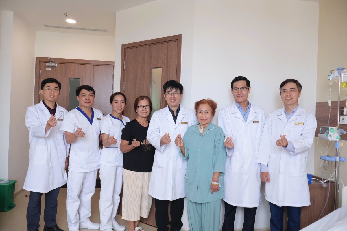 Vinmec Cần Thơ cứu bệnh nhân 75 tuổi có khối u gan lớn gần bằng quả bưởi Vinmec Cần Thơ cứu bệnh nhân 75 tuổi có khối u gan lớn gần bằng quả bưởi