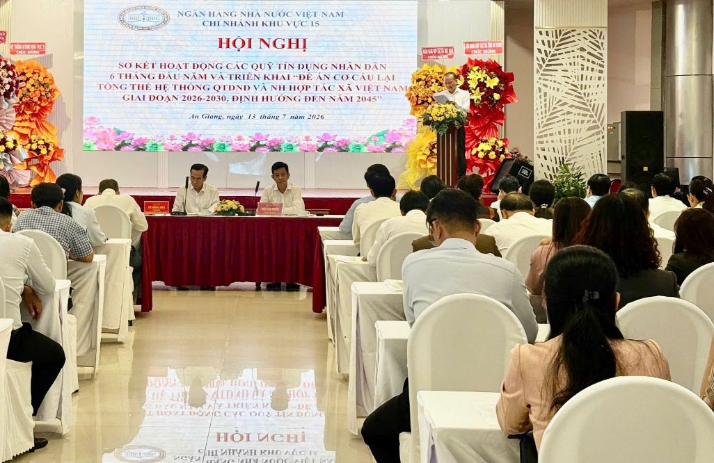 Tham dự hội nghị có đại diện lãnh đạo chính quyền địa phương, Ngân hàng Hợp tác xã, Bảo hiểm Tiền gửi, lãnh đạo 51 Quỹ Tín dụng tỉnh An Giang và Cà Mau Tham dự hội nghị có đại diện lãnh đạo chính quyền địa phương, Ngân hàng Hợp tác xã, Bảo hiểm Tiền gửi, lãnh đạo 51 Quỹ Tín dụng tỉnh An Giang và Cà Mau