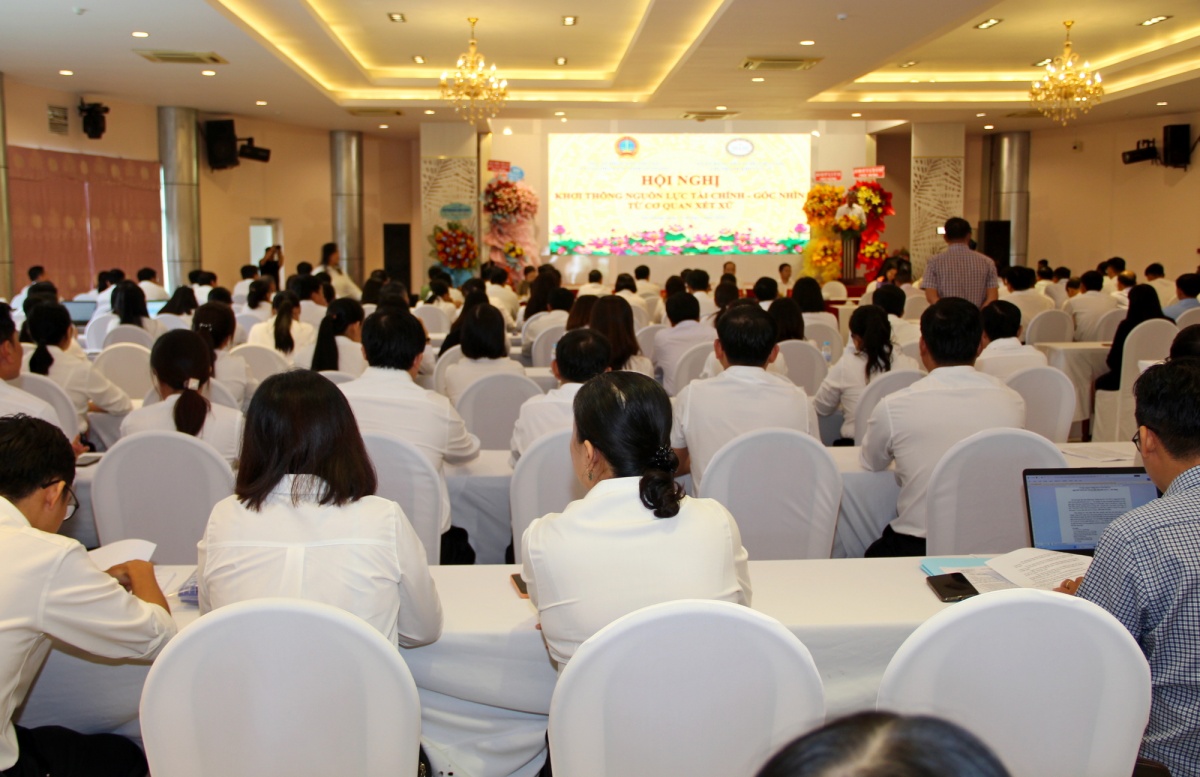 Khơi thông nguồn lực tài chính để đạt tăng trưởng hai con số Khơi thông nguồn lực tài chính để đạt tăng trưởng hai con số