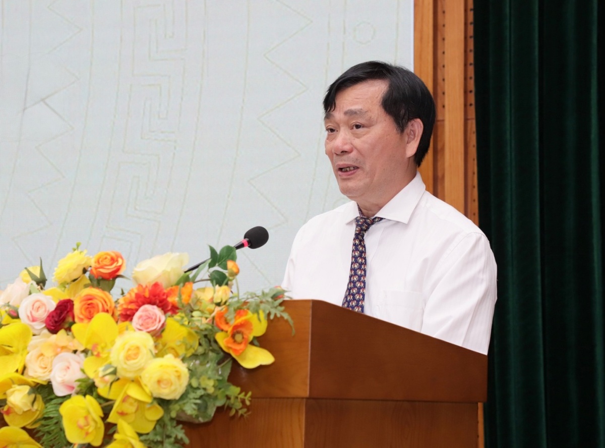 Ông Ngô Quang Lương - Chủ tịch Công đoàn BHTGVN phát biểu tại hội nghị Ông Ngô Quang Lương - Chủ tịch Công đoàn BHTGVN phát biểu tại hội nghị