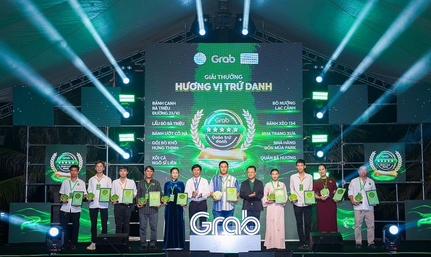 Lễ trao giải Quán “Trứ Danh” Khánh Hòa vinh danh 40 nhà hàng, quán ăn tiêu biểu Lễ trao giải Quán “Trứ Danh” Khánh Hòa vinh danh 40 nhà hàng, quán ăn tiêu biểu