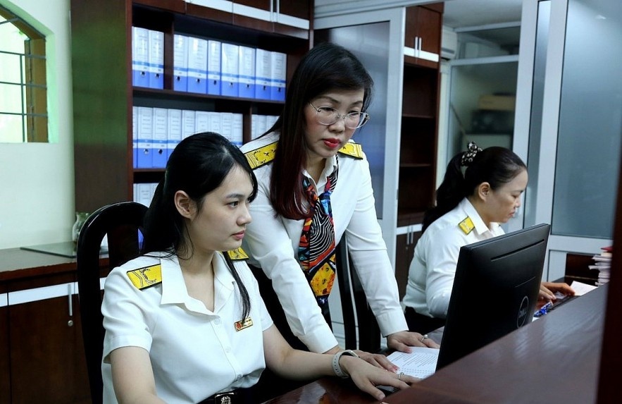 Mở rộng cách tiếp cận sang quản lý tuân thủ, quản lý rủi ro trong quản lý thuế Mở rộng cách tiếp cận sang quản lý tuân thủ, quản lý rủi ro trong quản lý thuế