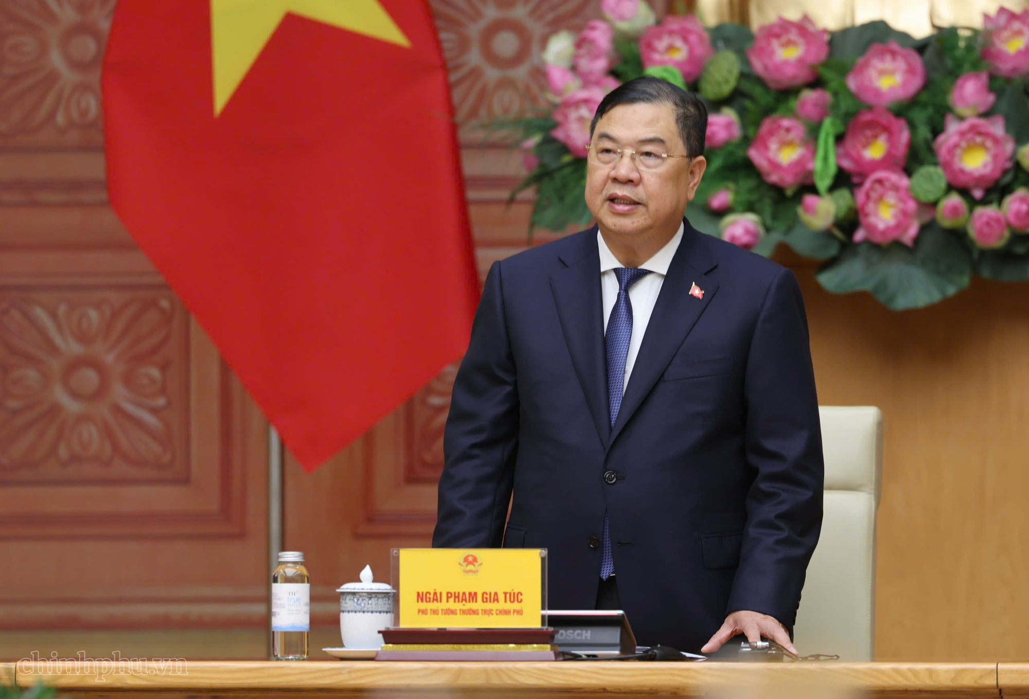 Phó Thủ tướng Thường trực nhấn mạnh các khó khăn, vướng mắc hợp lý và chính đáng của doanh nghiệp cần được lắng nghe, xem xét và xử lý thực chất - Ảnh: VGP/Phương Nguyên Phó Thủ tướng Thường trực nhấn mạnh các khó khăn, vướng mắc hợp lý và chính đáng của doanh nghiệp cần được lắng nghe, xem xét và xử lý thực chất - Ảnh: VGP/Phương Nguyên