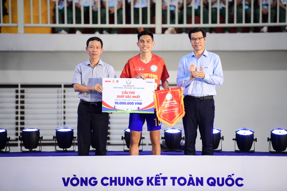 Công đoàn Ngân hàng Việt Nam đăng quang Giải bóng đá công nhân, viên chức Việt Nam 2026
