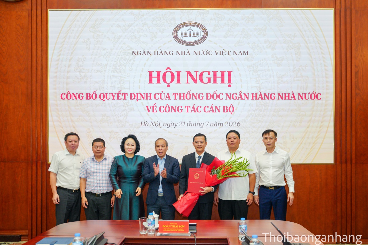 Công bố Quyết định điều động, bổ nhiệm Phó Vụ trưởng Vụ Tổ chức cán bộ NHNN Công bố Quyết định điều động, bổ nhiệm Phó Vụ trưởng Vụ Tổ chức cán bộ NHNN