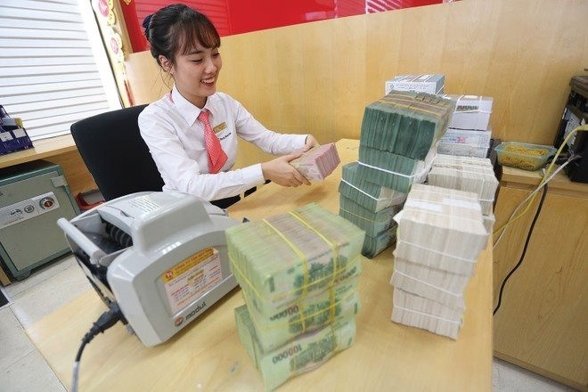 Thu ngoài lãi trở thành điểm sáng trong bức tranh lợi nhuận ngân hàng quý II