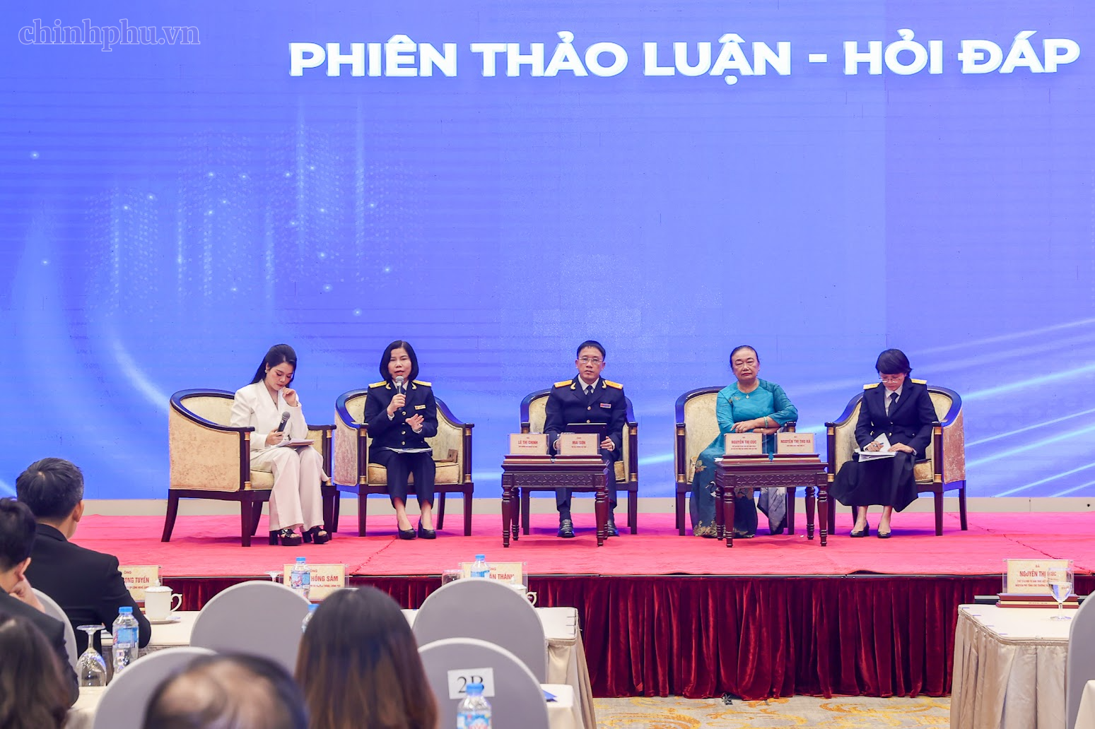 Phiên hỏi đáp trực tiếp - Ảnh: VGP/Nhật Bắc Phiên hỏi đáp trực tiếp - Ảnh: VGP/Nhật Bắc
