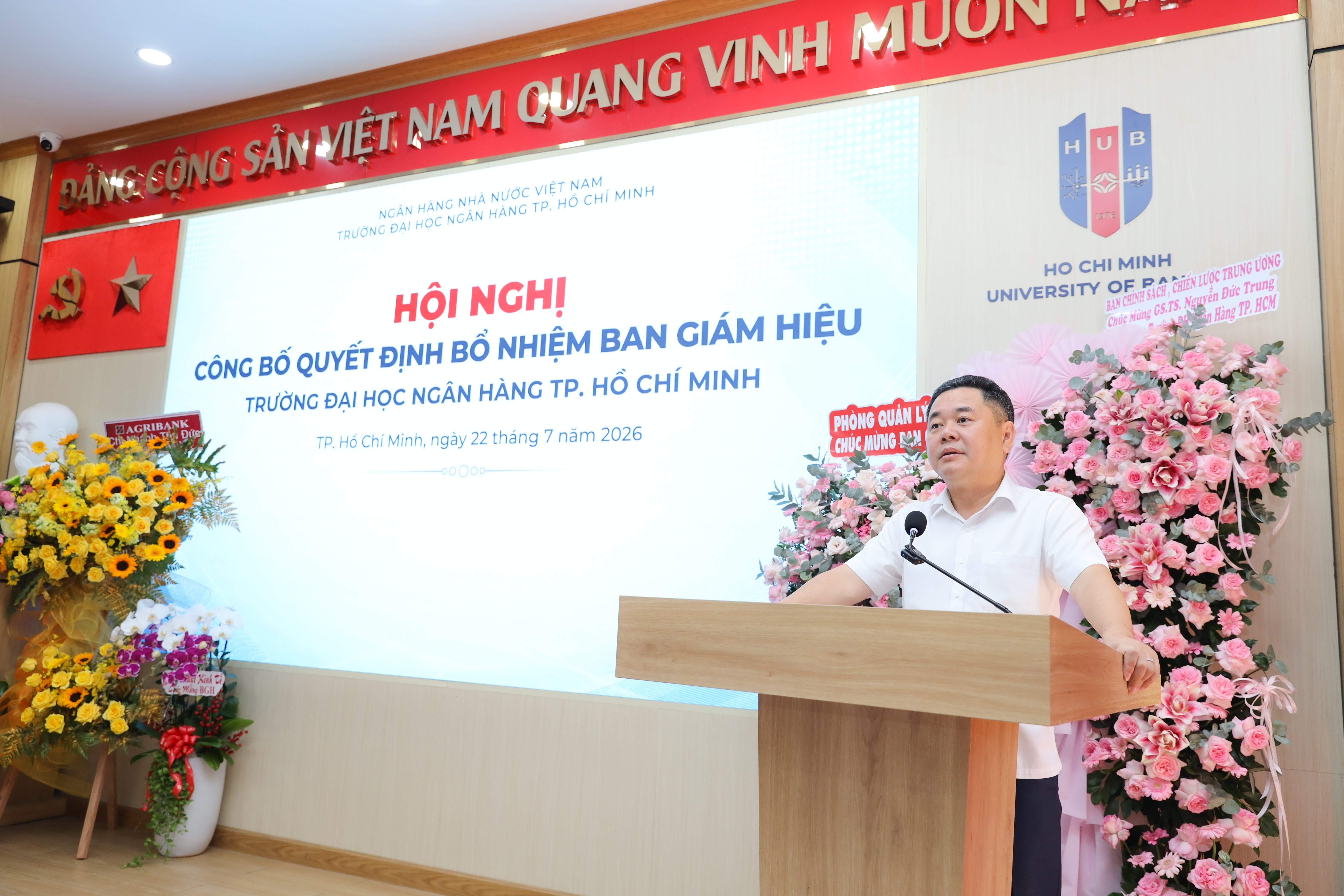 Trường Đại học Ngân hàng TP. Hồ Chí Minh được kiện toàn Ban Giám hiệu Trường Đại học Ngân hàng TP. Hồ Chí Minh được kiện toàn Ban Giám hiệu