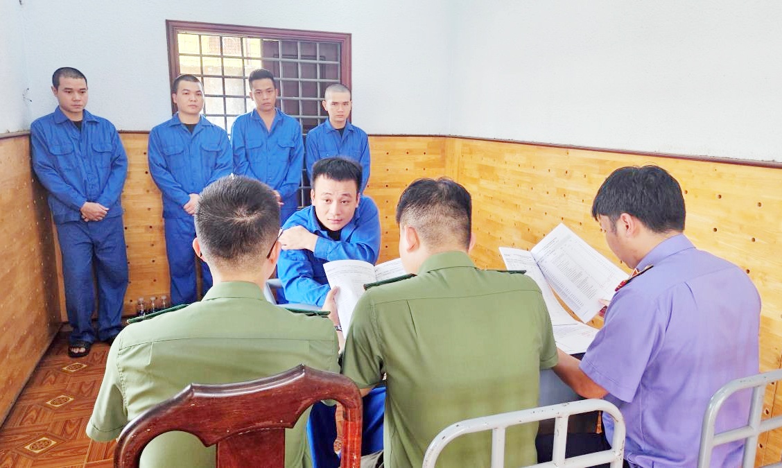 Lừa đảo trên không gian mạng, chiêu trò cũ vẫn khiến nhiều người sập bẫy Lừa đảo trên không gian mạng, chiêu trò cũ vẫn khiến nhiều người sập bẫy