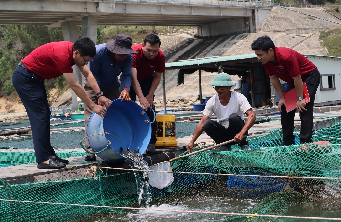 Khơi dòng vốn để Việt Nam trở thành quốc gia mạnh từ biển Khơi dòng vốn để Việt Nam trở thành quốc gia mạnh từ biển