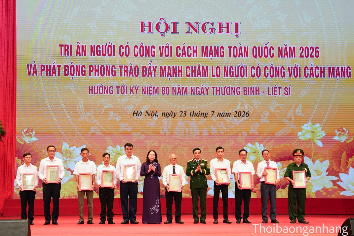 Thủ tướng dự Hội nghị Tri ân người có công với cách mạng toàn quốc năm 2026 Thủ tướng dự Hội nghị Tri ân người có công với cách mạng toàn quốc năm 2026