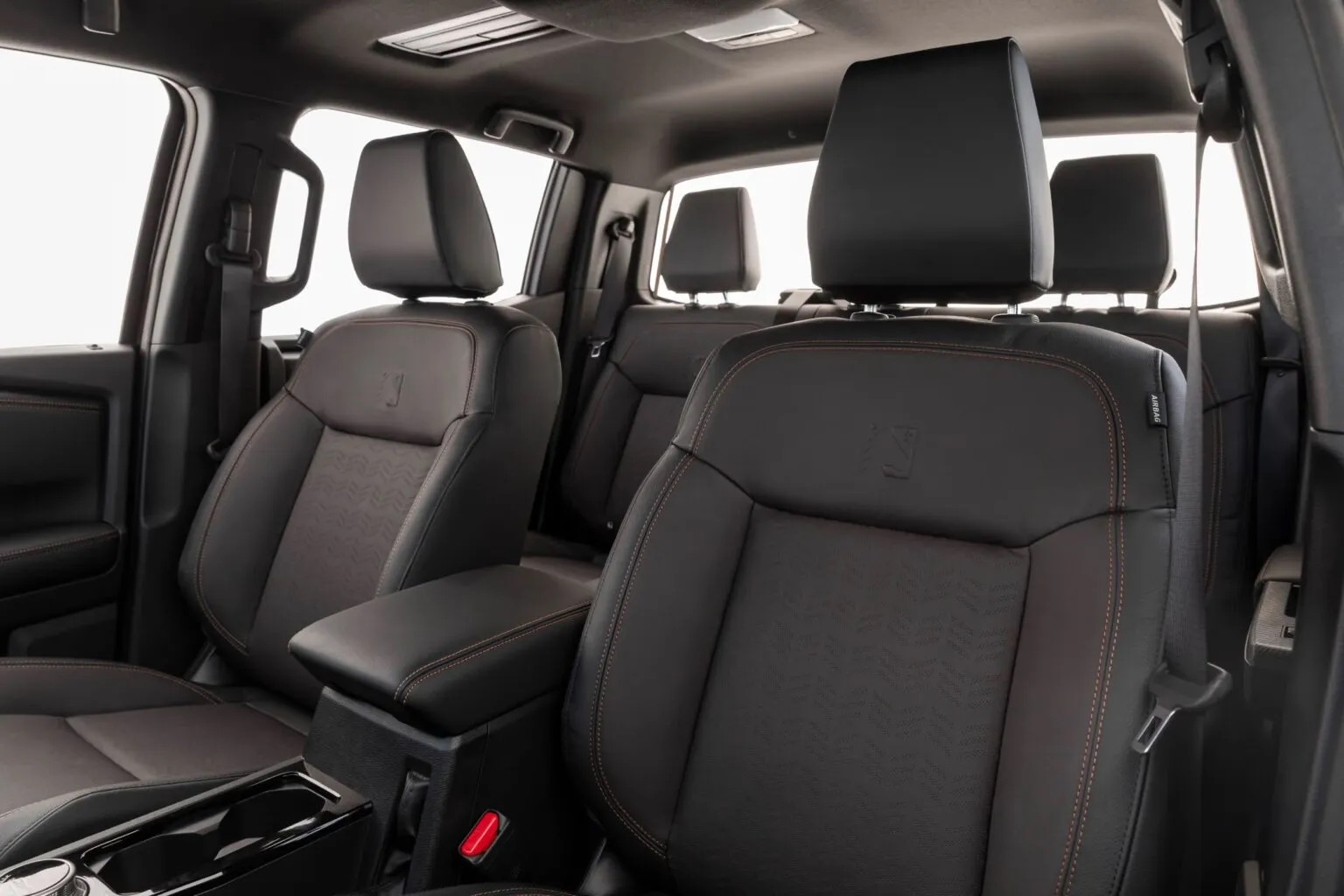 Mitsubishi Triton thêm bản mới, giá quy đổi hơn 1,5 tỷ đồng img