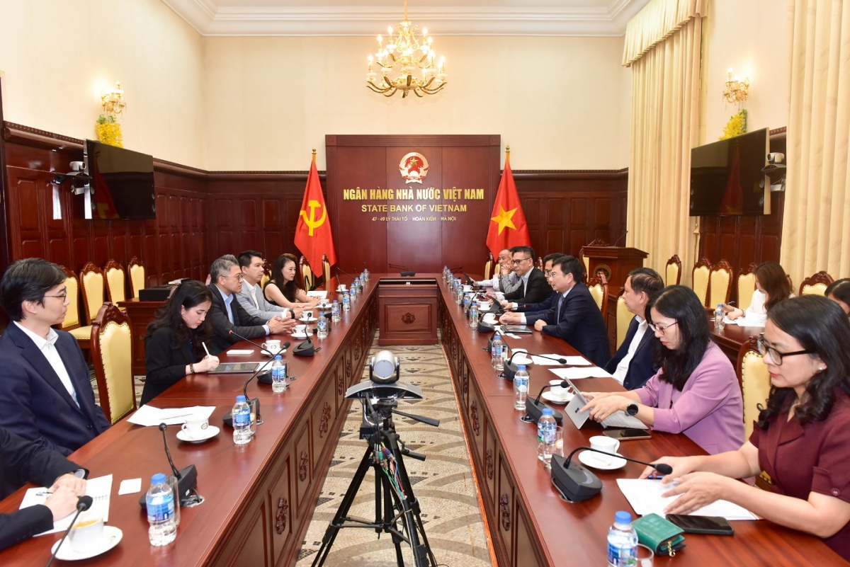 Phó Thống đốc Phạm Thanh Hà tiếp Chủ tịch Bloomberg khu vực Châu Á – Thái Bình Dương Phó Thống đốc Phạm Thanh Hà tiếp Chủ tịch Bloomberg khu vực Châu Á – Thái Bình Dương