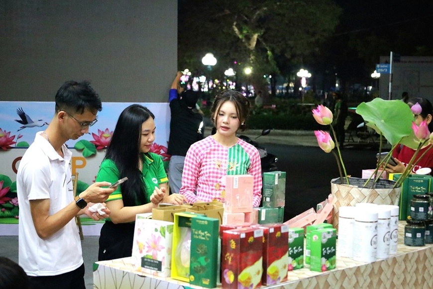 Giải phóng sức sản xuất và khơi thông mọi nguồn lực trong lĩnh vực nông nghiệp môi trường Giải phóng sức sản xuất và khơi thông mọi nguồn lực trong lĩnh vực nông nghiệp môi trường