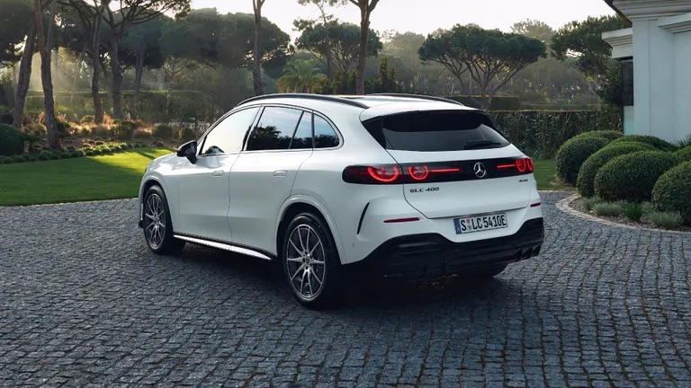 Đại lý báo Mercedes-Benz GLC đời mới giá tạm tính gần 3,4 tỷ đồng tại Việt Nam: Thiết kế khác hẳn loạt xe đang bán, bản chạy điện hơn 700km/sạc - Ảnh 3.