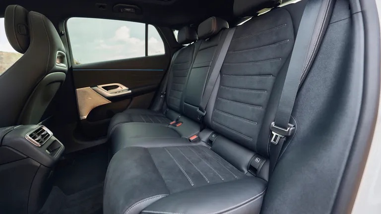 Đại lý báo Mercedes-Benz GLC đời mới giá tạm tính gần 3,4 tỷ đồng tại Việt Nam: Thiết kế khác hẳn loạt xe đang bán, bản chạy điện hơn 700km/sạc - Ảnh 10.