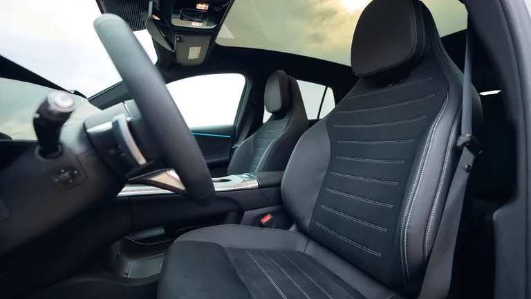 Đại lý báo Mercedes-Benz GLC đời mới giá tạm tính gần 3,4 tỷ đồng tại Việt Nam: Thiết kế khác hẳn loạt xe đang bán, bản chạy điện hơn 700km/sạc - Ảnh 9.