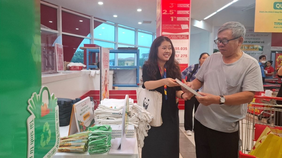 Muốn giảm rác nhựa, hãy bắt đầu từ chiếc túi khi đi siêu thị    ảnh: minh họa