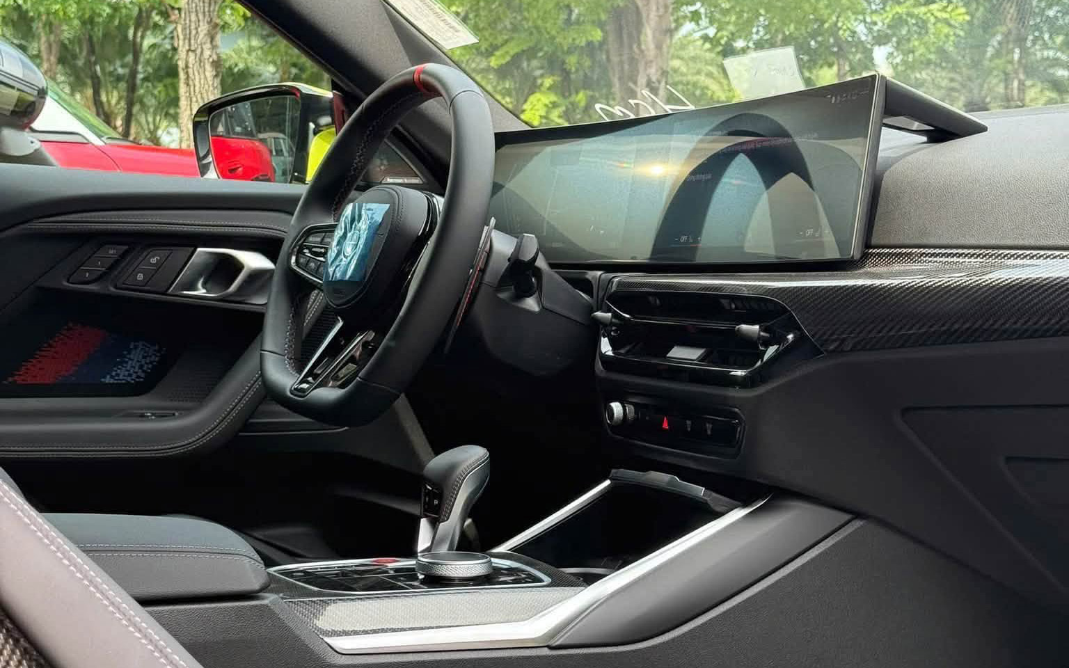 BMW M2 đời mới đầu tiên về Việt Nam, giá không dưới 4,1 tỷ đồng BMW M2 đời mới đầu tiên về Việt Nam: Giá không dưới 4,1 tỷ đồng, mạnh 480hp, 0-100km/h chi 4 giây, thêm lựa chọn cho dân chơi mê tốc độ - Ảnh 11.
