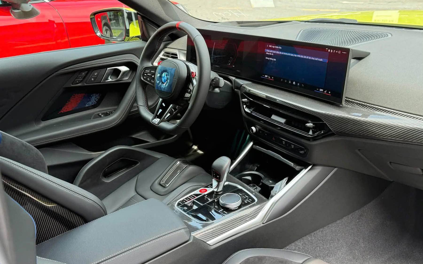 BMW M2 đời mới đầu tiên về Việt Nam, giá không dưới 4,1 tỷ đồng BMW M2 đời mới đầu tiên về Việt Nam: Giá không dưới 4,1 tỷ đồng, mạnh 480hp, 0-100km/h chi 4 giây, thêm lựa chọn cho dân chơi mê tốc độ - Ảnh 10.