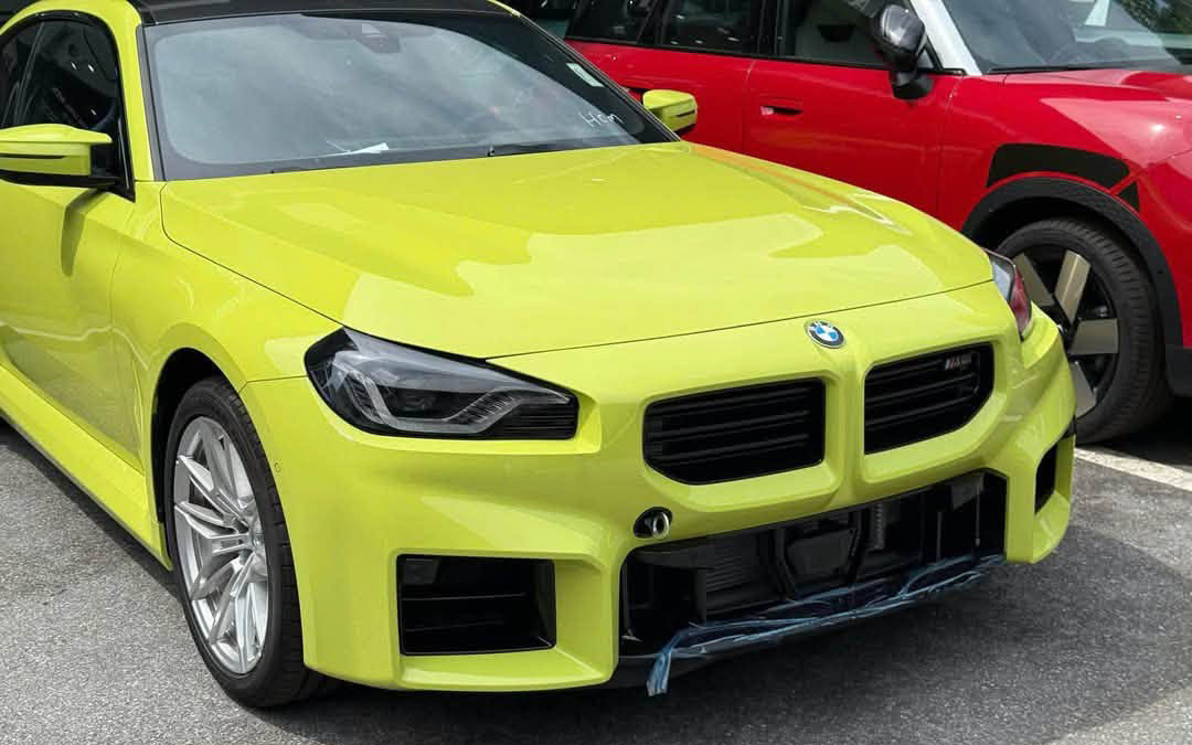 BMW M2 đời mới đầu tiên về Việt Nam, giá không dưới 4,1 tỷ đồng BMW M2 đời mới đầu tiên về Việt Nam: Giá không dưới 4,1 tỷ đồng, mạnh 480hp, 0-100km/h chi 4 giây, thêm lựa chọn cho dân chơi mê tốc độ - Ảnh 8.