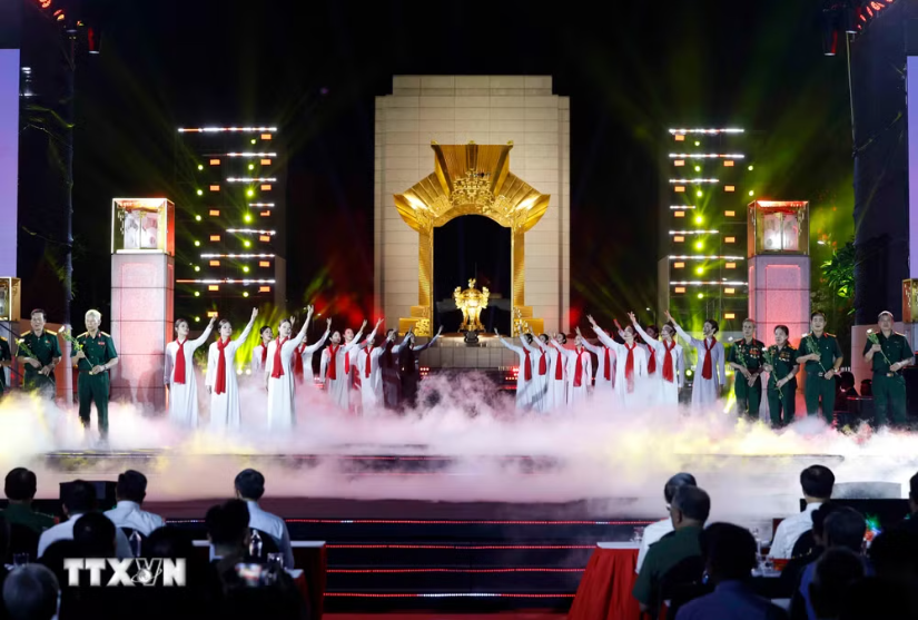 Lãnh đạo Đảng, Nhà nước dự Cầu truyền hình tri ân các Anh hùng liệt sỹ Lãnh đạo Đảng, Nhà nước dự Cầu truyền hình tri ân các Anh hùng liệt sỹ
