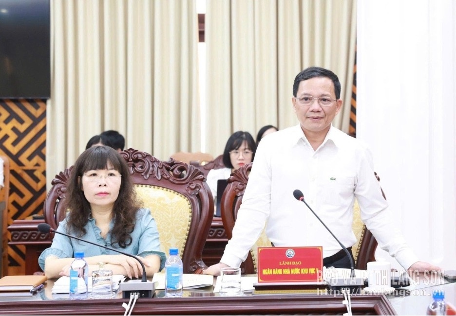 Đoàn ĐBQH tỉnh Lạng Sơn làm việc với hệ thống Ngân hàng lấy ý kiến tham gia đối với dự án Luật trình Quốc hội khóa XVI Đoàn ĐBQH tỉnh Lạng Sơn làm việc với hệ thống Ngân hàng lấy ý kiến tham gia đối với dự án Luật trình Quốc hội khóa XVI