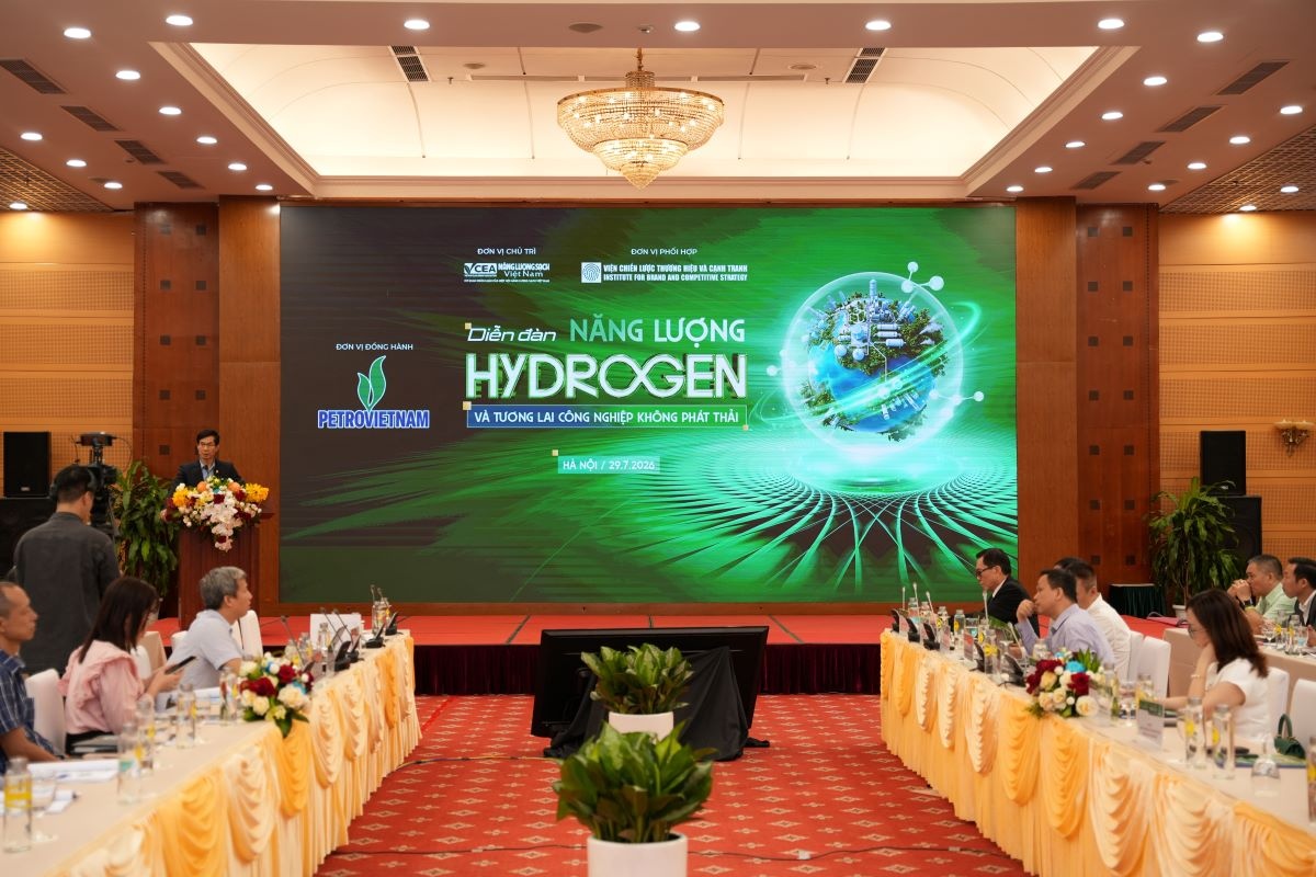 Quang cảnh diễn đàn Quang cảnh diễn đàn