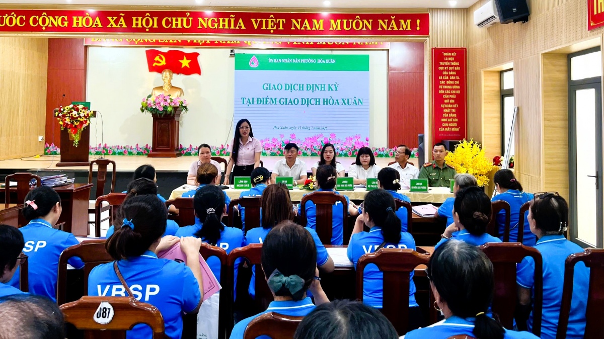 Tiếp tục tạo điều kiện thuận lợi để các mô hình sử dụng vốn vay hiệu quả của các hội viên CCB được nhân rộng, góp phần phát triển kinh tế - xã hội ở địa phương. Tiếp tục tạo điều kiện thuận lợi để các mô hình sử dụng vốn vay hiệu quả của các hội viên CCB được nhân rộng, góp phần phát triển kinh tế - xã hội ở địa phương.