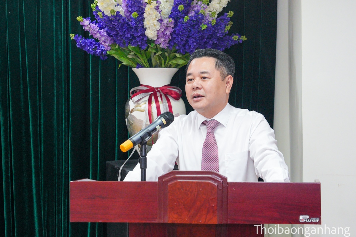 Trao tặng Huy hiệu 30 năm tuổi Đảng cho đồng chí Nguyễn Xuân Bắc Trao tặng Huy hiệu 30 năm tuổi Đảng cho đồng chí Nguyễn Xuân Bắc