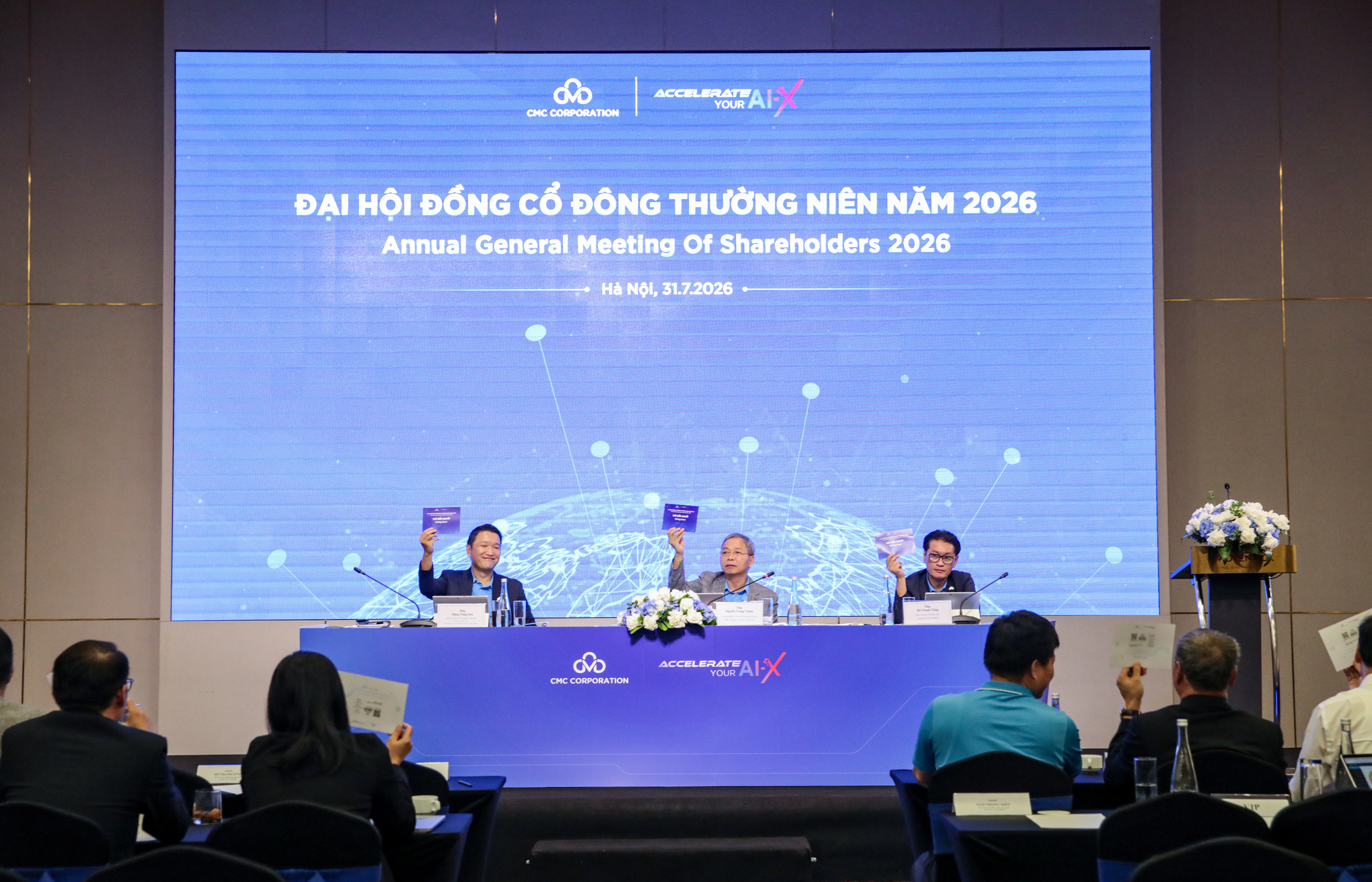Ảnh 5: Đại hội biểu quyết thông qua các tờ trình và định hướng chiến lược phát triển của CMC giai đoạn 2026 - 2030. Ảnh 5: Đại hội biểu quyết thông qua các tờ trình và định hướng chiến lược phát triển của CMC giai đoạn 2026 - 2030.
