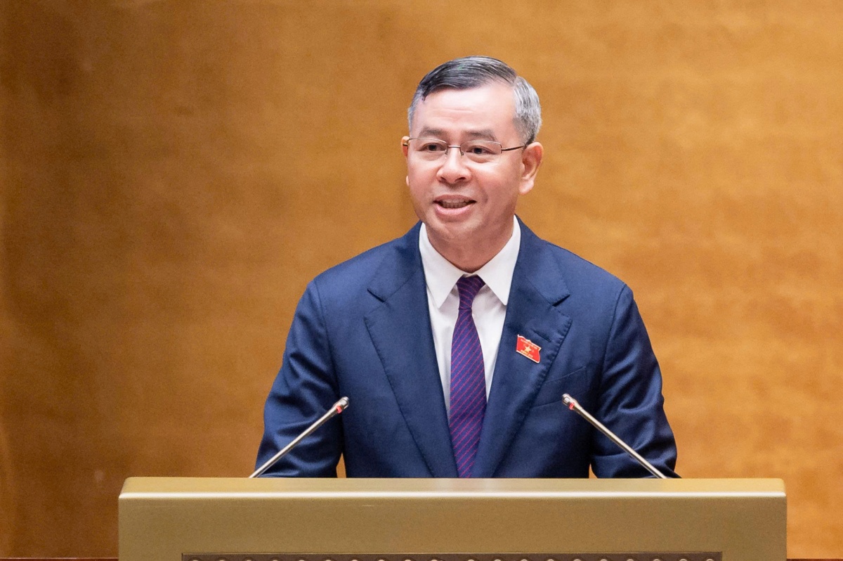 Bộ trưởng Bộ Tài chính trình bày trước Quốc hội Bộ trưởng Bộ Tài chính trình bày trước Quốc hội