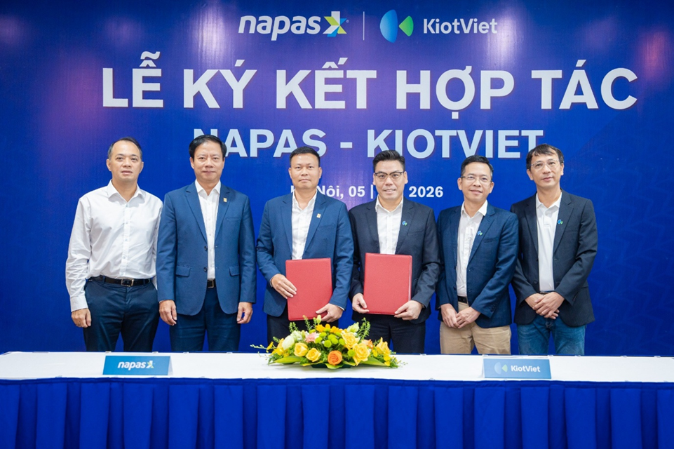 Đại diện NAPAS và KiotViet ký kết hợp tác toàn diện Đại diện NAPAS và KiotViet ký kết hợp tác toàn diện