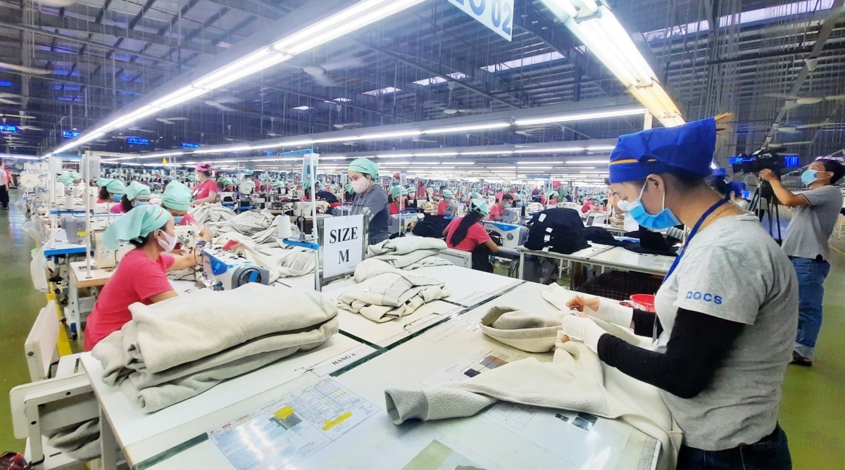 Mở thêm kênh dẫn vốn quốc tế, góp phần đa dạng hóa nguồn lực cho nền kinh tế. Mở thêm kênh dẫn vốn quốc tế, góp phần đa dạng hóa nguồn lực cho nền kinh tế.