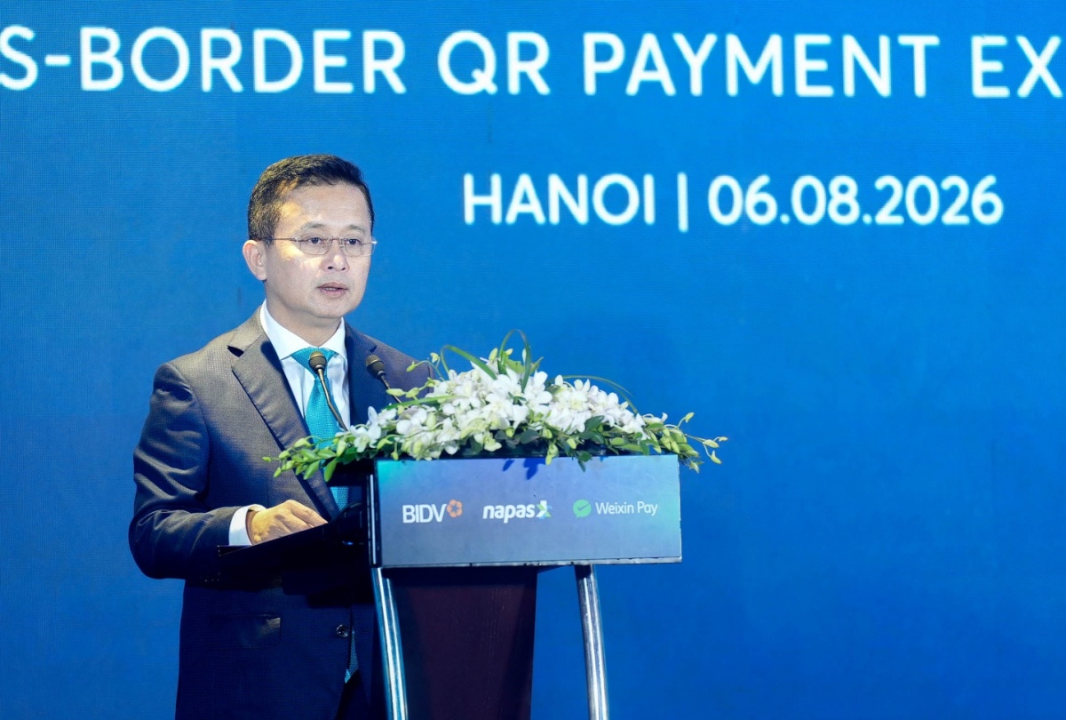 Ông Hoàng Việt Hùng - Tổng Giám đốc Ngân hàng TMCP Đầu tư và Phát triển Việt Nam (BIDV) phát biểu tại sự kiện Ông Hoàng Việt Hùng - Tổng Giám đốc Ngân hàng TMCP Đầu tư và Phát triển Việt Nam (BIDV) phát biểu tại sự kiện