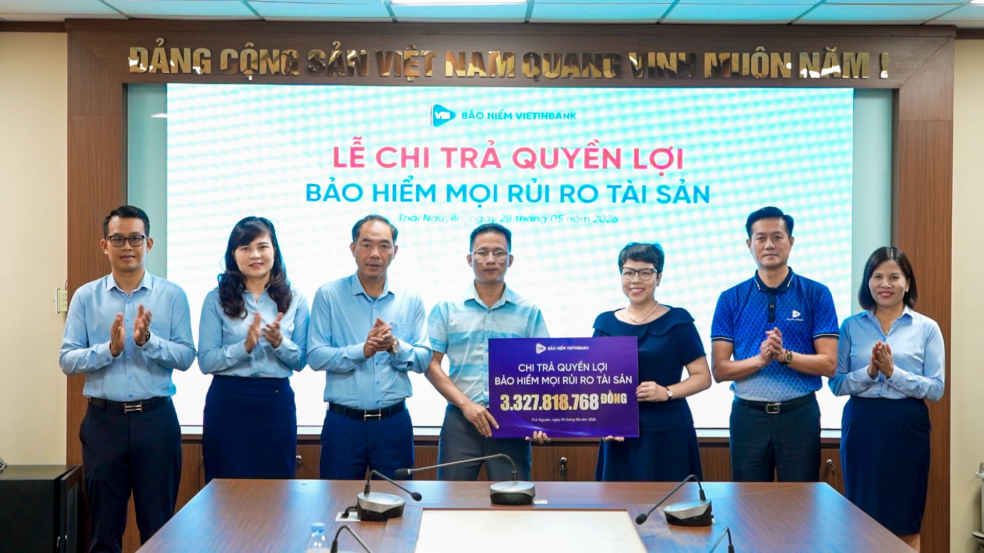 Uy tín - nền tảng để doanh nghiệp bảo hiểm bứt tốc phụng sự nhân dân Uy tín - nền tảng để doanh nghiệp bảo hiểm bứt tốc phụng sự nhân dân
