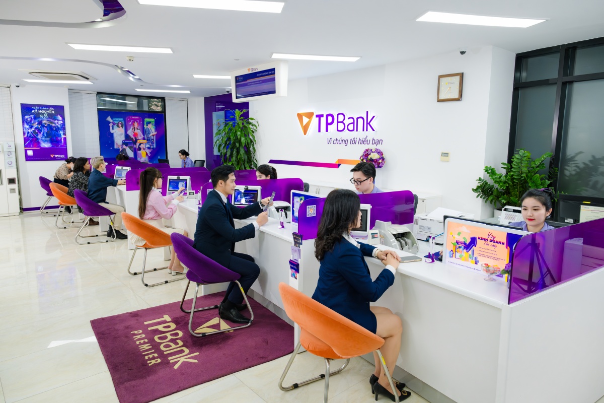Thông báo về địa điểm hoạt động mới của TPBank Trung Kính Thông báo về địa điểm hoạt động mới của TPBank Trung Kính