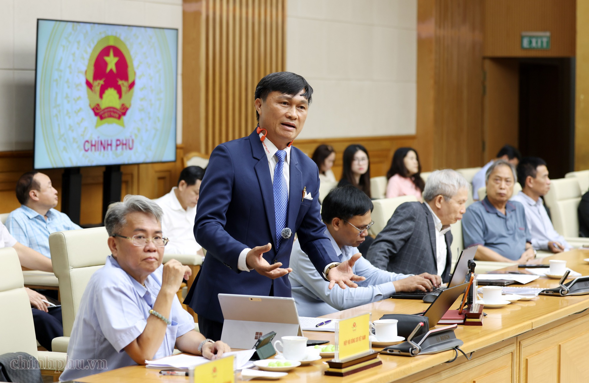 Phó Thủ tướng Nguyễn Văn Thắng: Xử lý đến cùng các vướng mắc, không đẩy doanh nghiệp đi vòng Phó Thủ tướng Nguyễn Văn Thắng: Xử lý đến cùng các vướng mắc, không đẩy doanh nghiệp đi vòng- Ảnh 7.