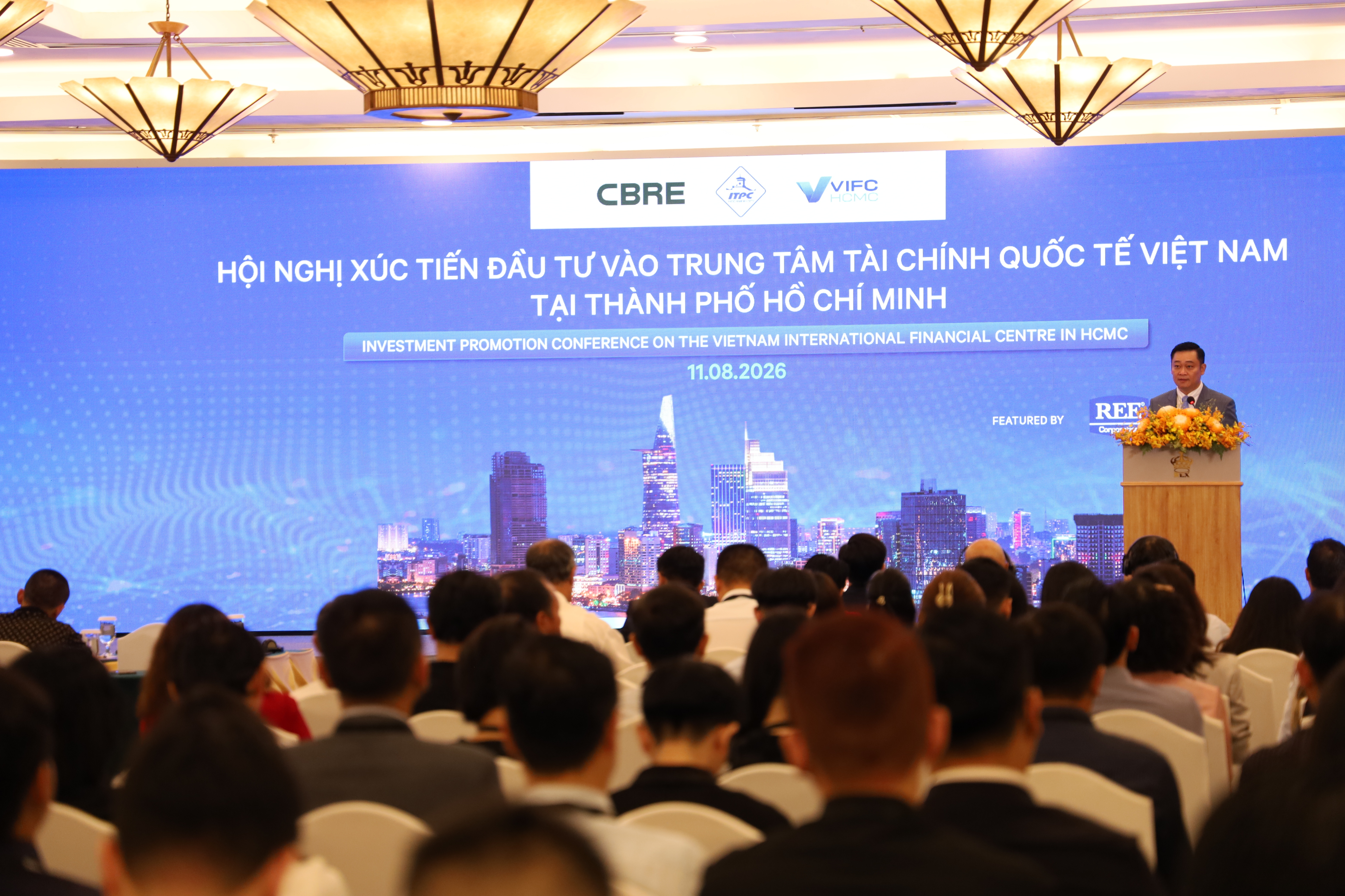 Trung tâm tài chính Quốc tế kết nối Việt Nam với dòng vốn toàn cầu