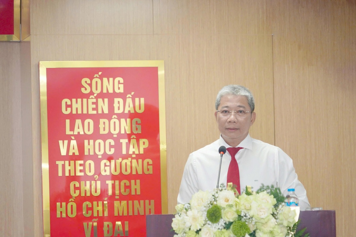 Ông Nguyễn Tiến Hải - Chủ tịch HĐQT Bảo hiểm Agribank phát biểu tại lễ ký kết Ông Nguyễn Tiến Hải - Chủ tịch HĐQT Bảo hiểm Agribank phát biểu tại lễ ký kết