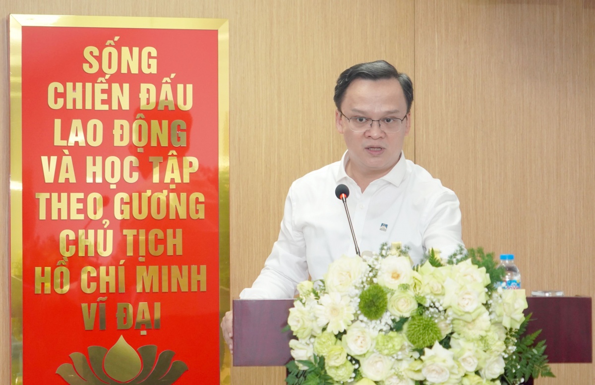 Ông Nguyễn Anh Tuấn – Chủ tịch Hội đồng quản trị VINARE Ông Nguyễn Anh Tuấn – Chủ tịch Hội đồng quản trị VINARE